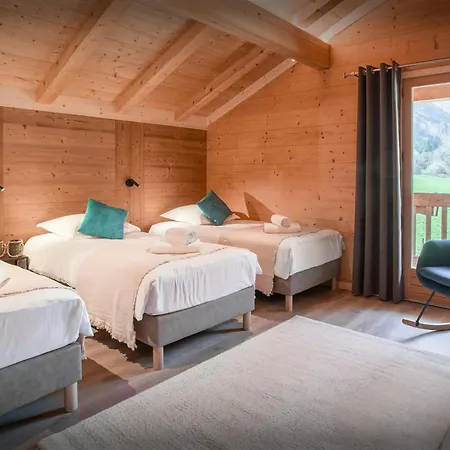 Julena - Ovo Network Chalet *